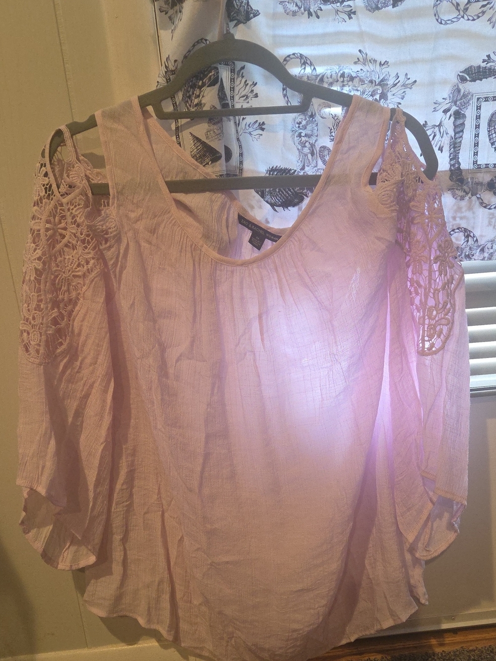 Zac & Rachel Light Pink Cold-Shoulder Crochet Sleeve Tunic